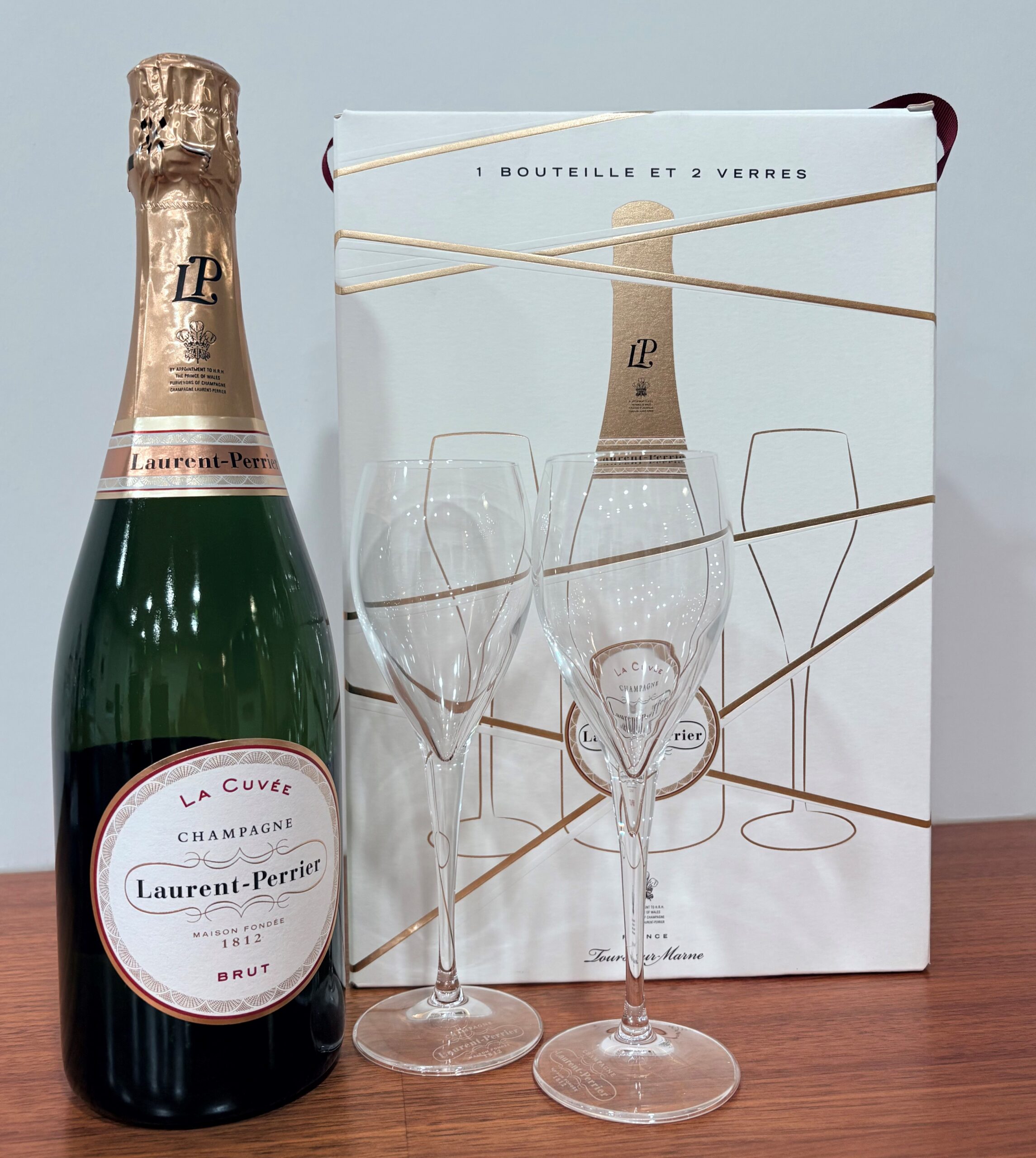 Assetz Capital Valentine's Day free prize draw.